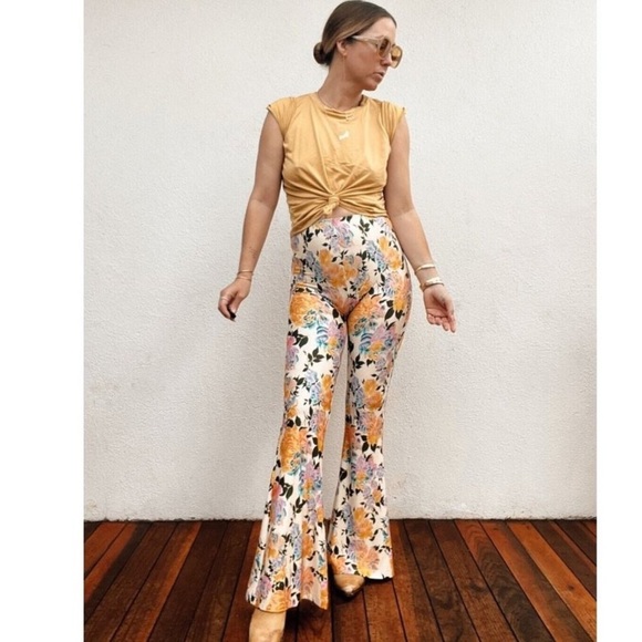 NEW NWT XS Womens Novella Royale Janis Floral Bell Bottoms Golden Motley